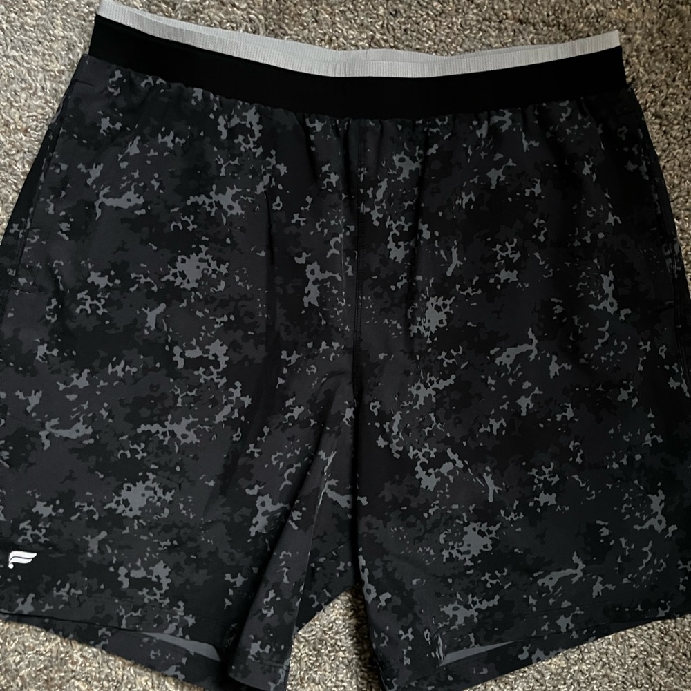 Fabletics Fundamental Mens Shorts 7in Lined